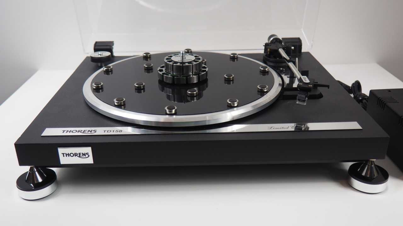 Gramofon Thorens TD158