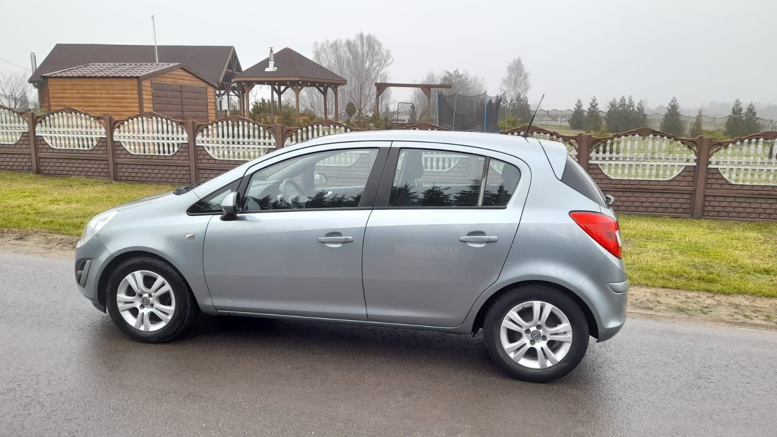 Opel corsa D 1.3cdti 90km Klimatyzacja