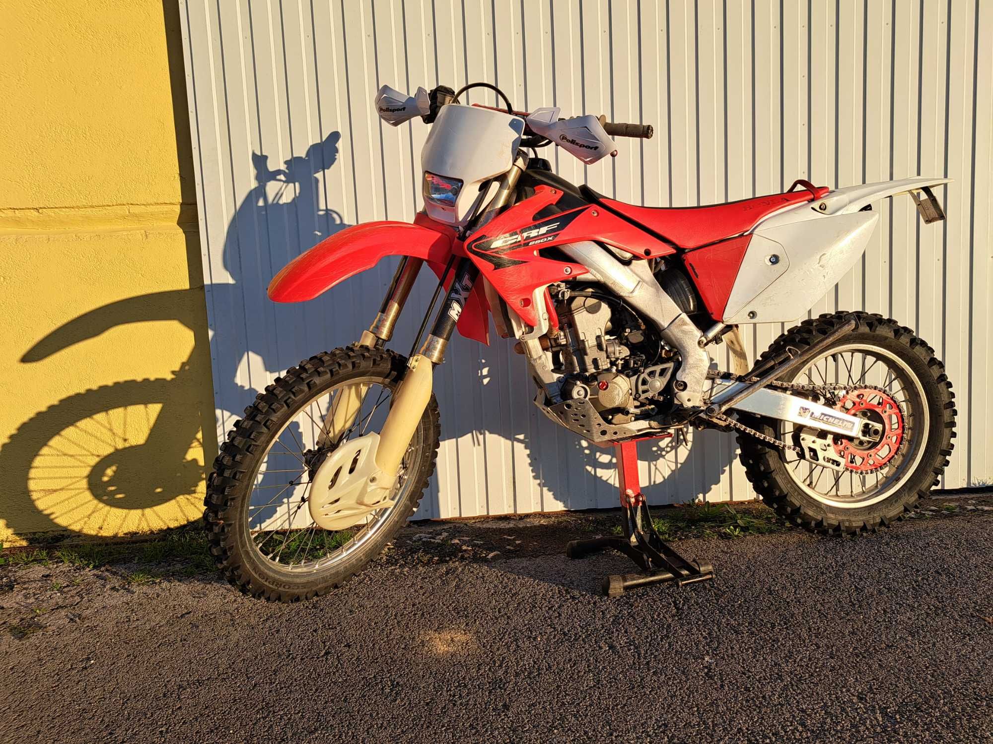 Honda CRF 250 X Matriculada