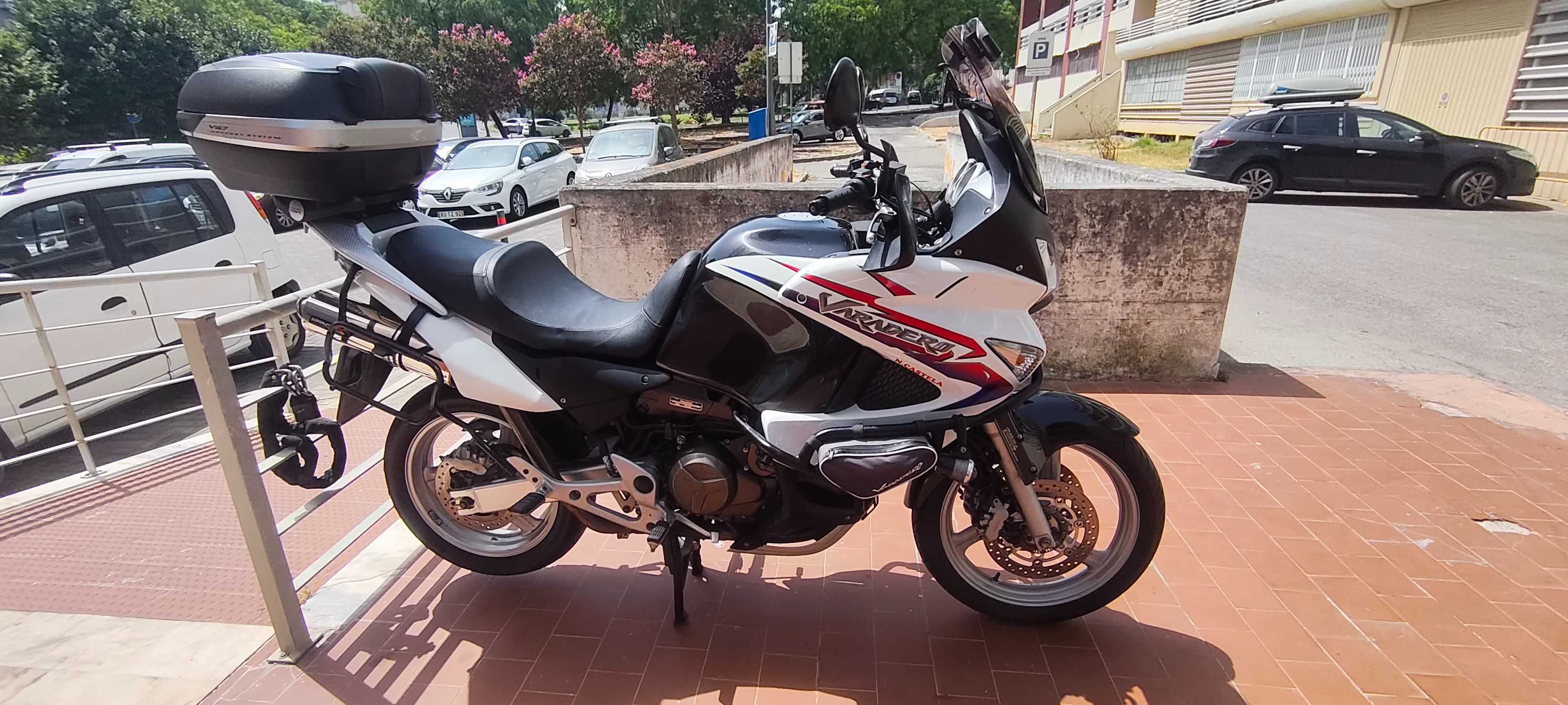 HondaVaradero XL1000