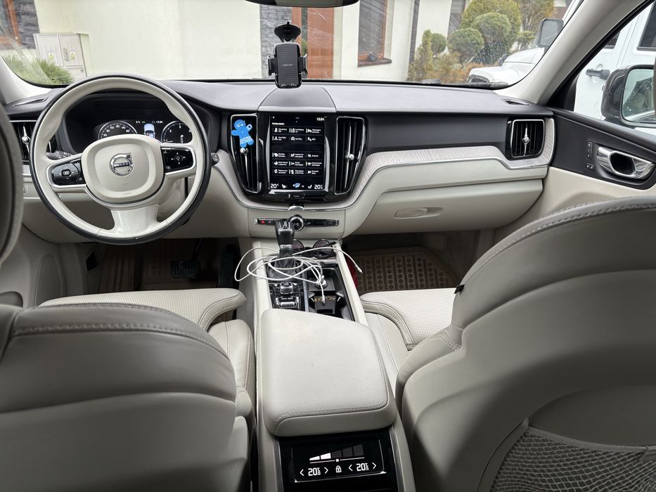 Volvo XC60 Inscription 2.0 D4 190 KM 1 właściciel w kraju