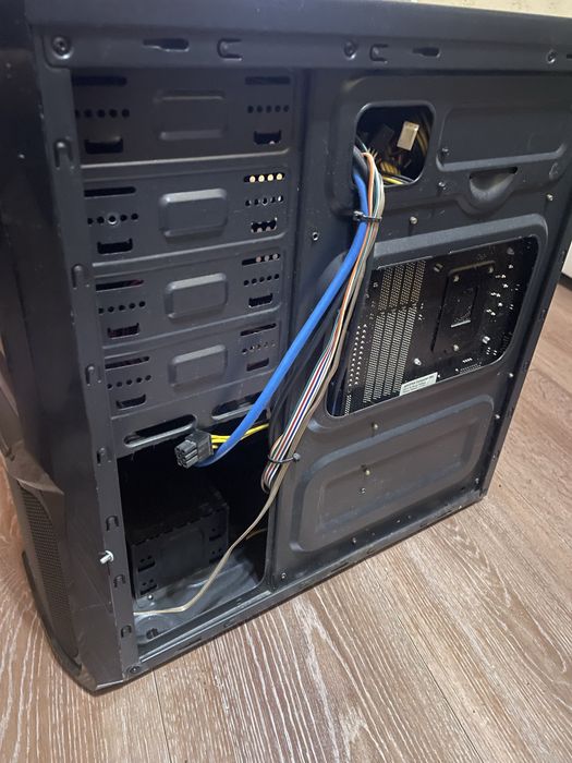 Игровой компьютер RX 560 4GB, 16GB ram, SSD+Hard