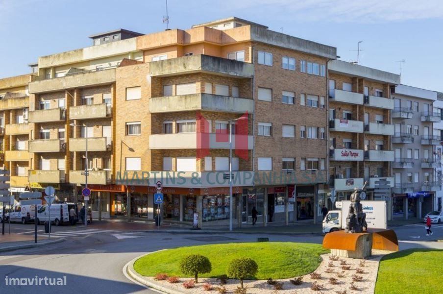 Arrumos – Centro da cidade (junto ao campo da feira)