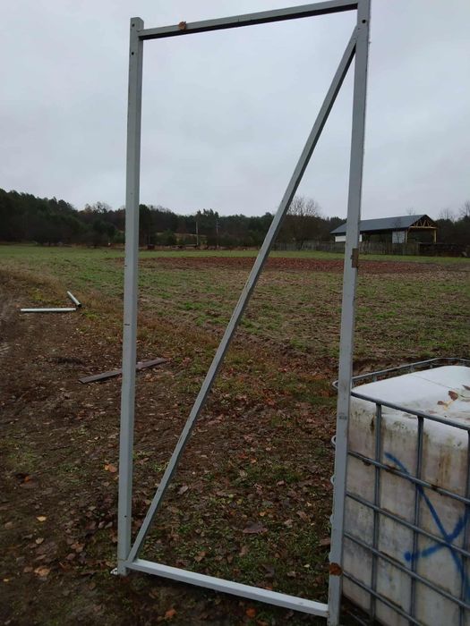 Stelaż ramka konstrukcja pod półki