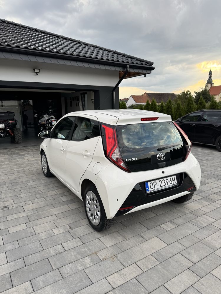Toyota Aygo 19rok 28tyś przebiegu klima salon polska