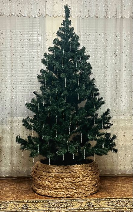 Продам искусственную ёлку