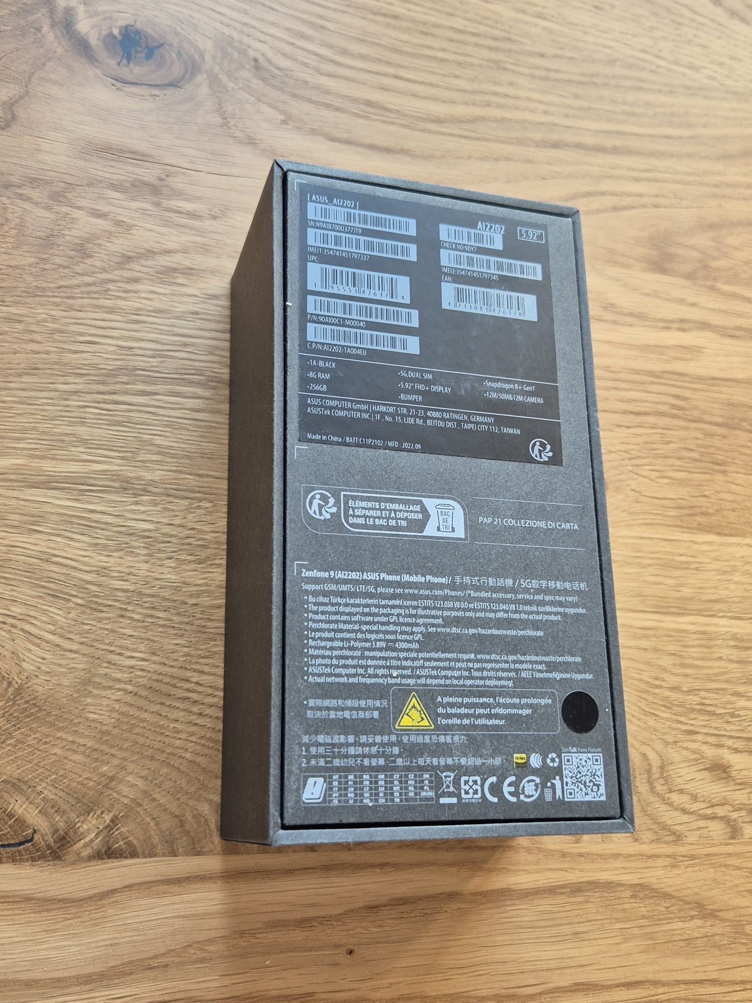 Smartfon ASUS Zenfone 9 256GB AI2202