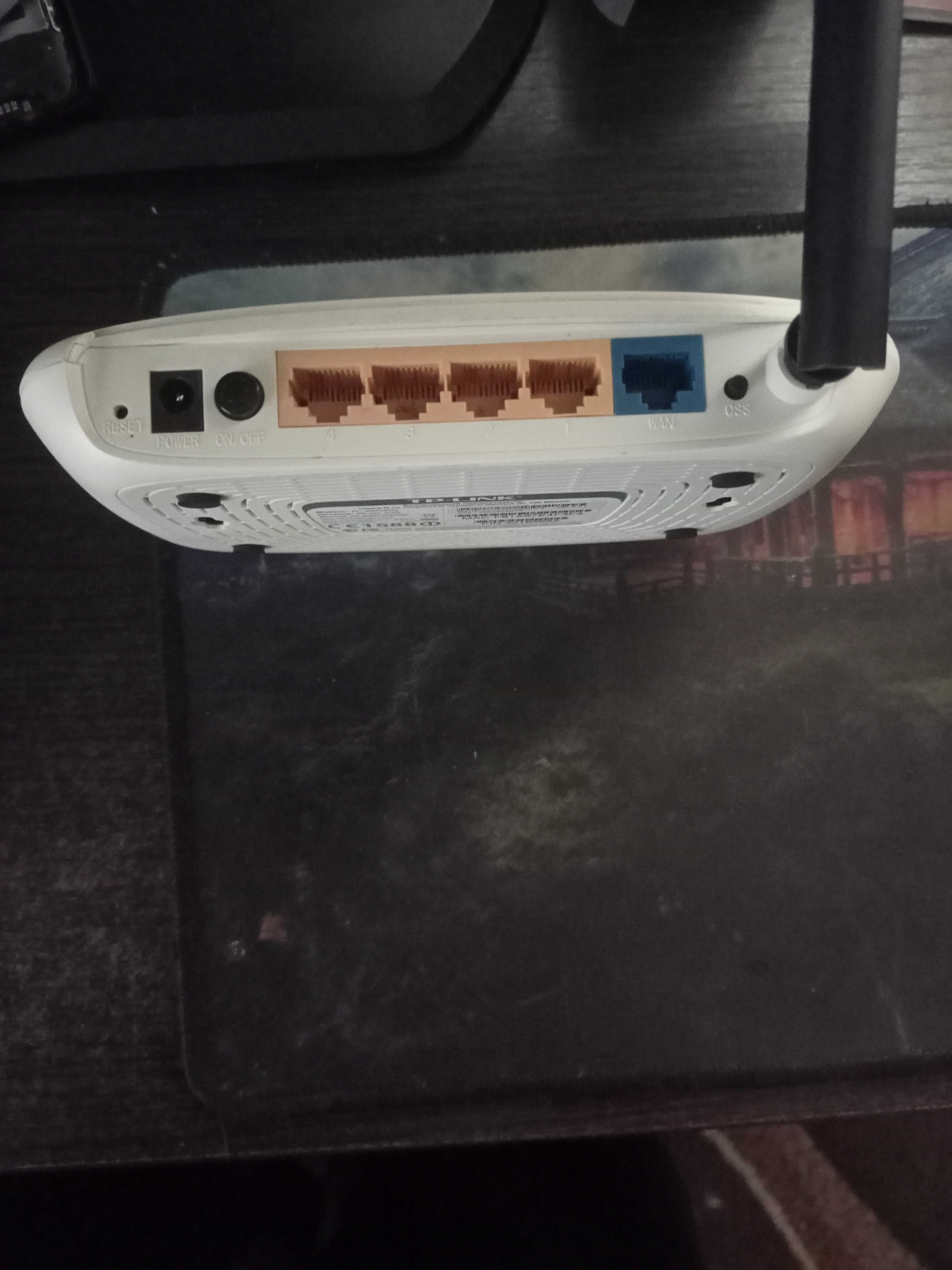 Маршрутизатор TP-LINK модель: WR740N