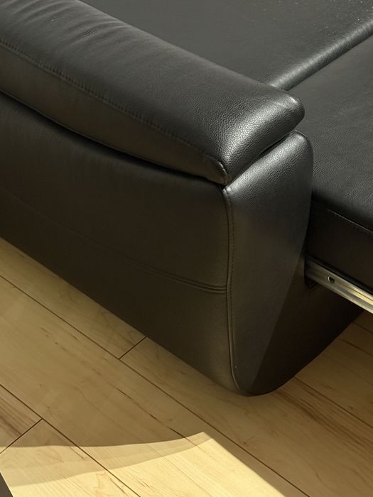Sofa z ekoskóry z funkcją spania