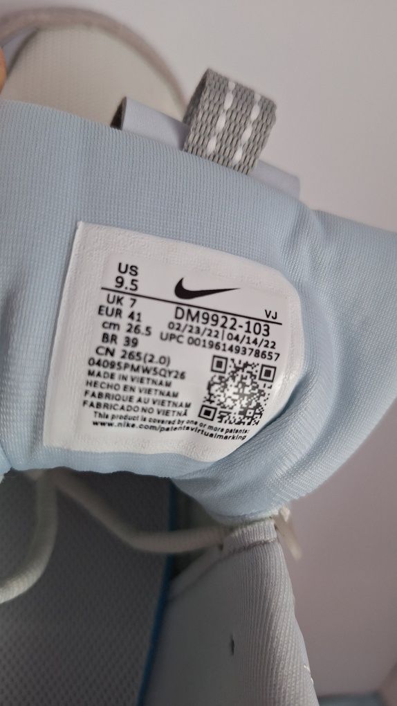 Sneakersy nowe sportowe Nike Air Max 90 Futura rozmiar 41