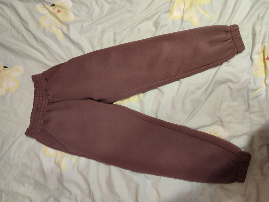 Продам костюм 146 розм.