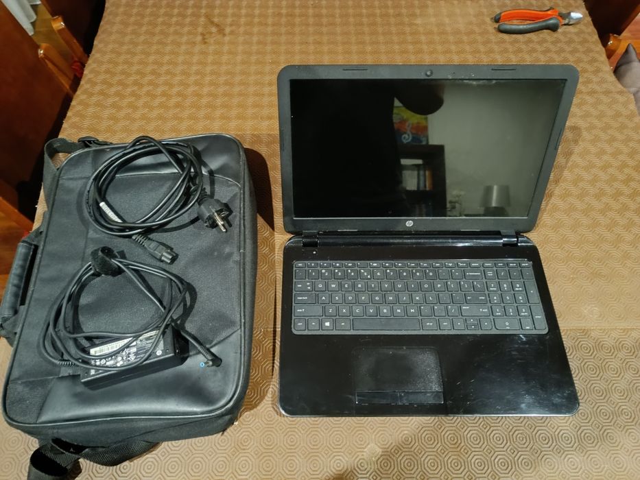 Portátil  hp com mala de transporte