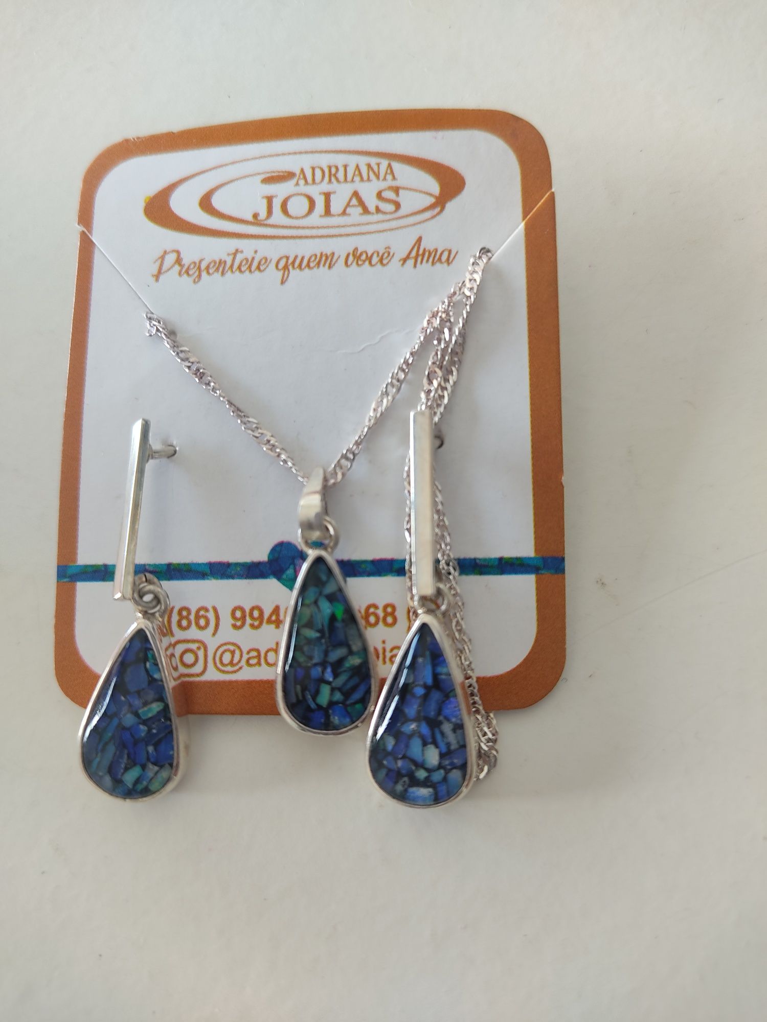 Conjunto Colar e brincos em Prata com pedras de Opalas originais