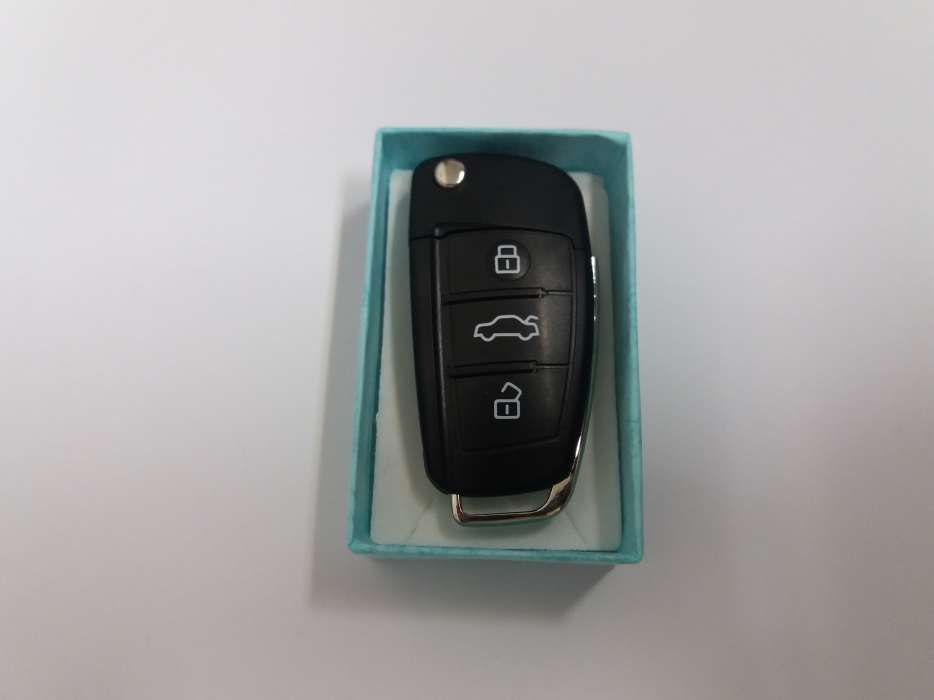 Pen USB Chaves Audi 8GB