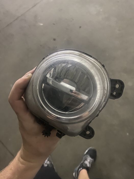 Ліва  LED туманка BMW X3 F25 рестайл