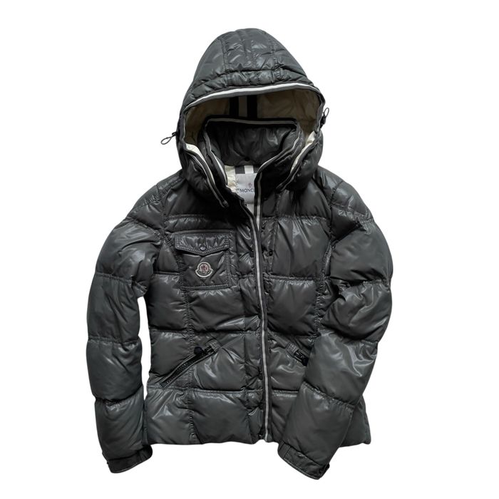 Жіноча куртка moncler