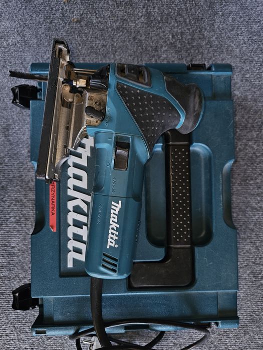 Wyrzynarka Makita + walizka. 4351fctj