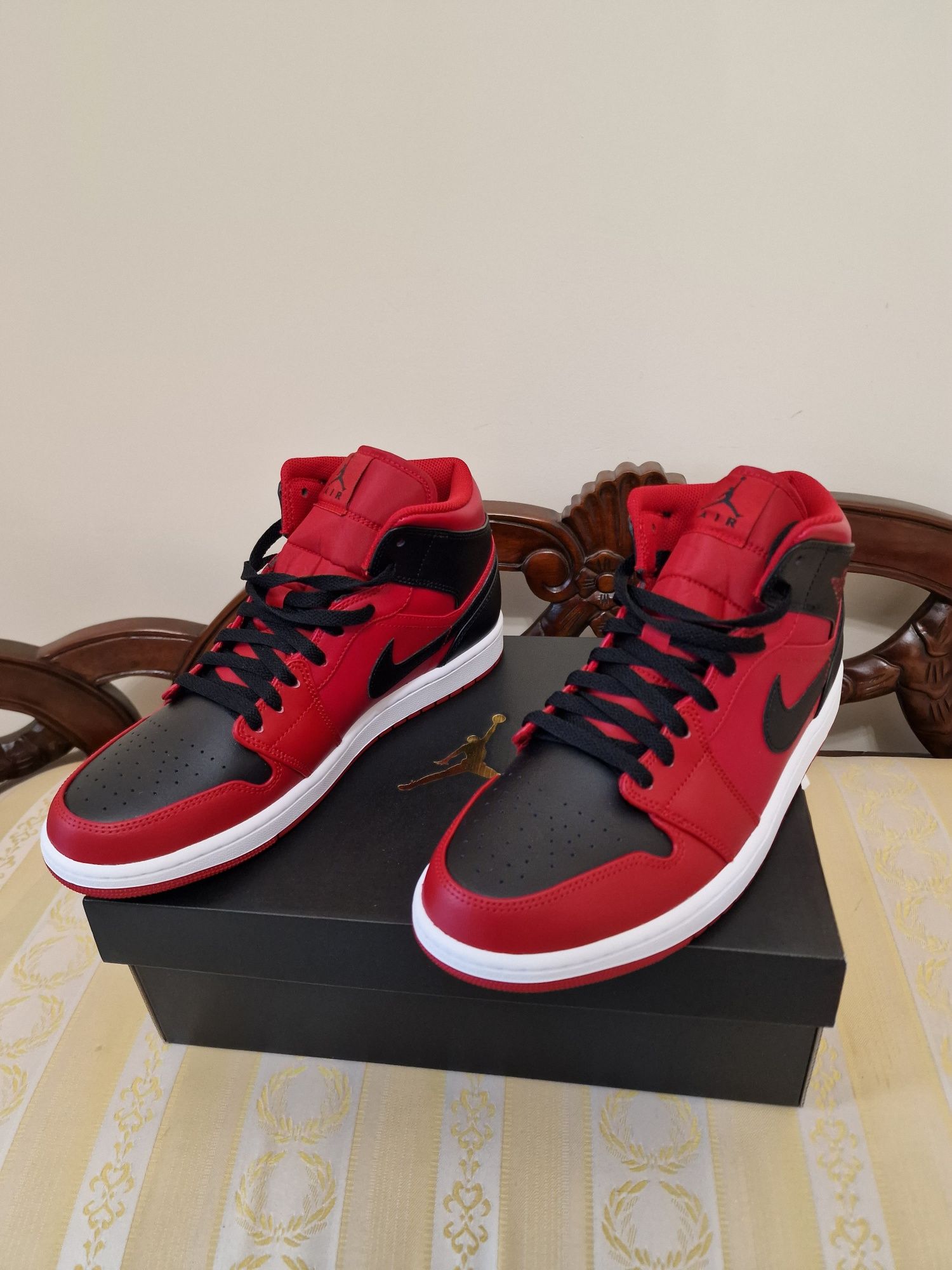 Nowe Buty Nike Air Jordan 1 MID 44.5