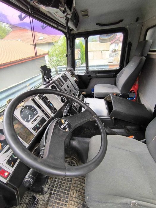 Wywrotka MAN 27.414 DFK