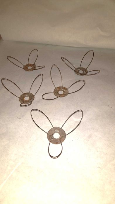 sprężynki mocowanie klosza żyrandola