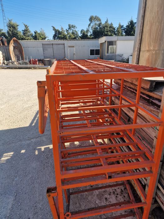 Contentor caixa para bilhas de gas