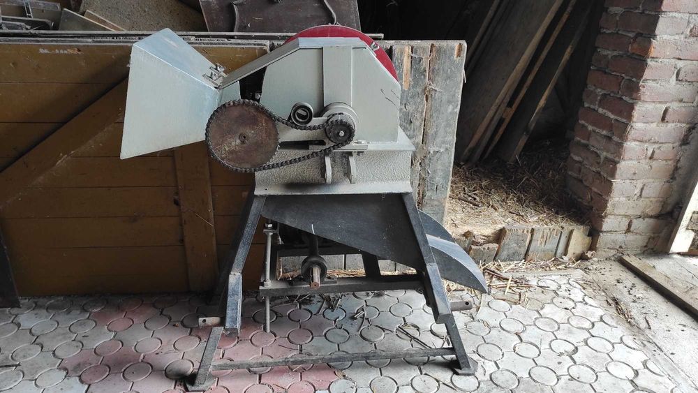 Rębak do gałęzi, drewna, ciągnikowy, WOM