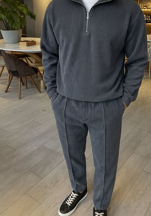 Чоловічий костюм XL