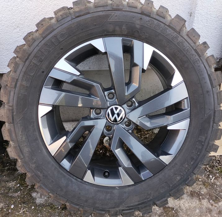 Felgi z oponami VW Amarok 7,5x18 ET45 5x120 Off Road