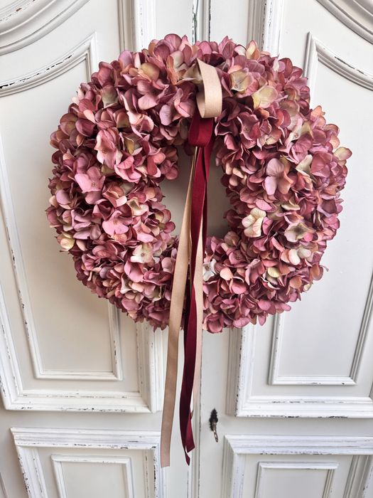 Elegancki wianek z jesiennych kolorach