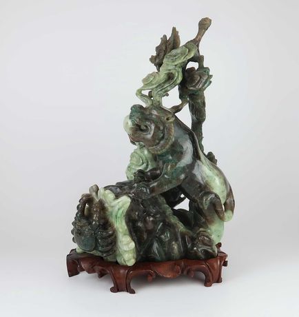 Escultura da China (Jade ? / Jadeite ?) - Ref 2