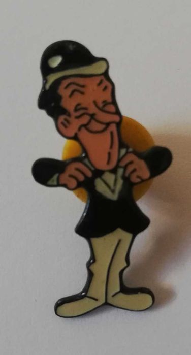 Pin's clássicos e raros