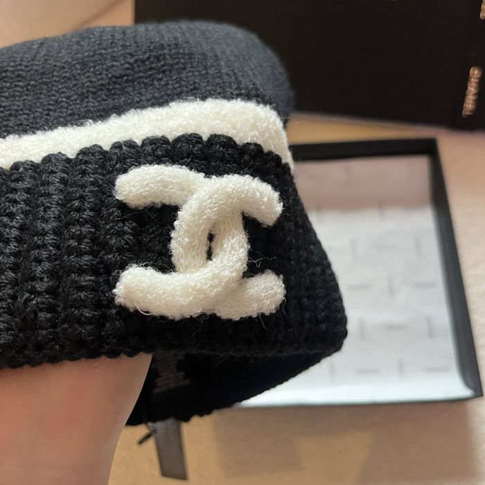 Czapka chanel czarna cc