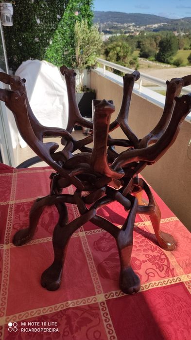 Vendo suporte em madeira para vasos