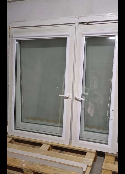Okna 4 sztuki po demontażu i dwie pary drzwi balkonowych