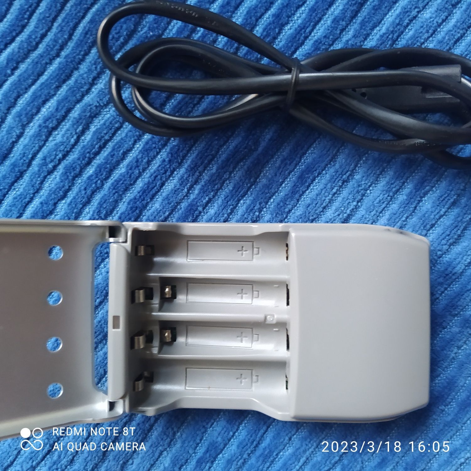 UFO charger KN-502 зарядний пристрій для батарейок.