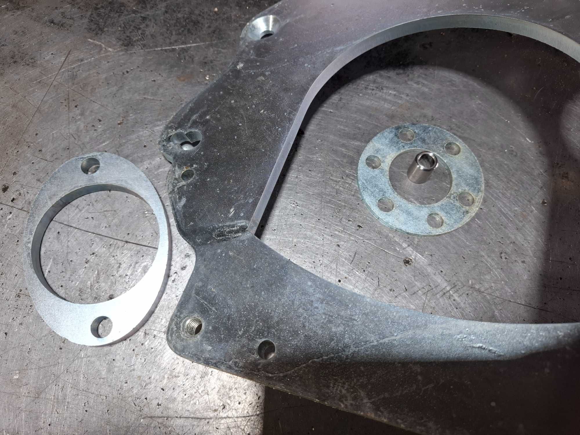 Flansza adapter do połączenia silnika 1,9TDI VW ze skrzynią vitary 1.6