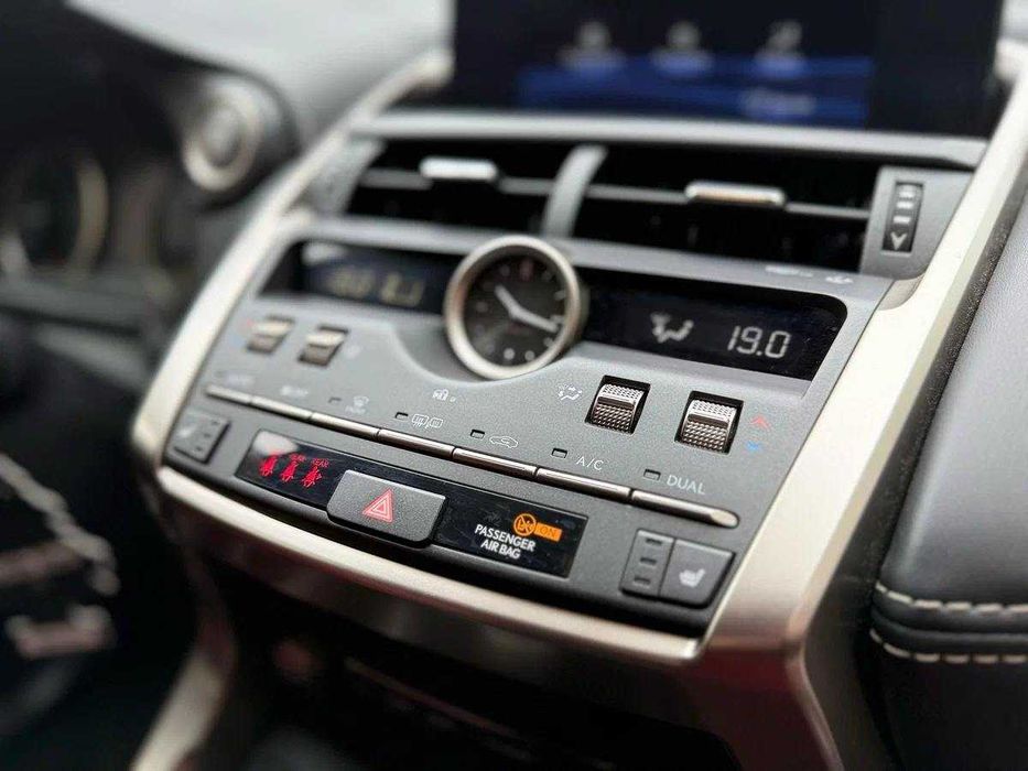 Lexus NX 300 2019