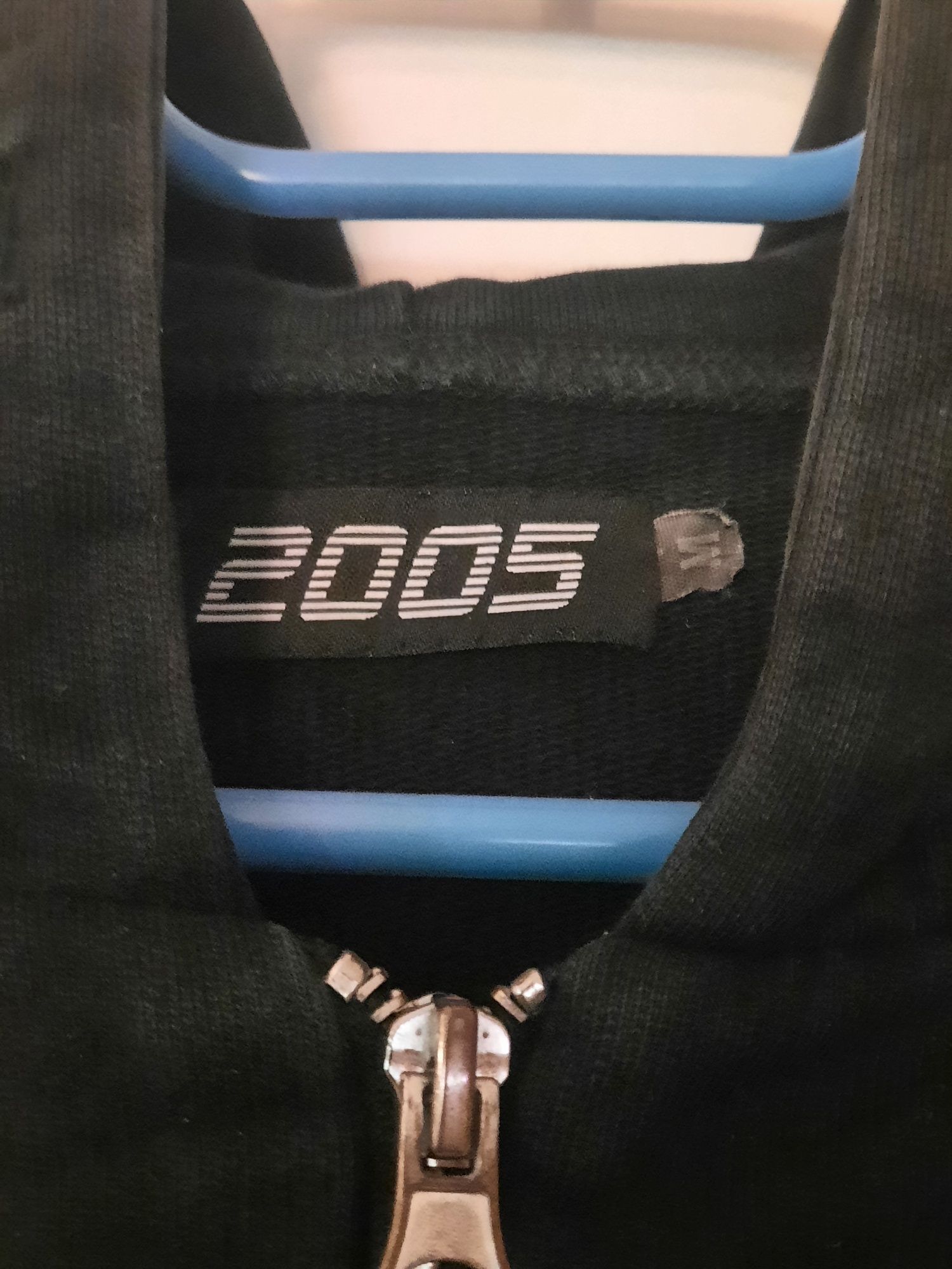 Bluza 2005 zip z rogami