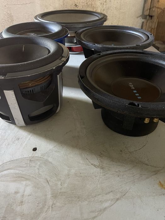 Varias colunas de som disponives