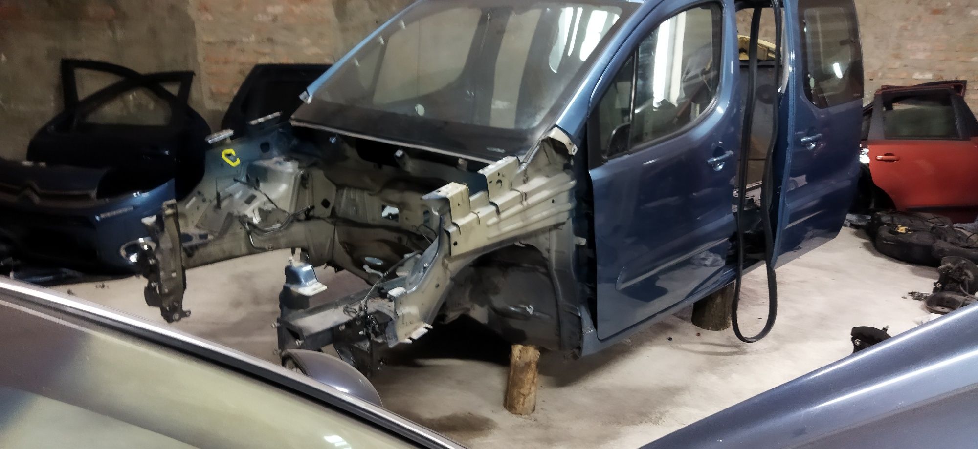 Четверть citroen berlingo b9 ланжерон кузова разборка Берлінго