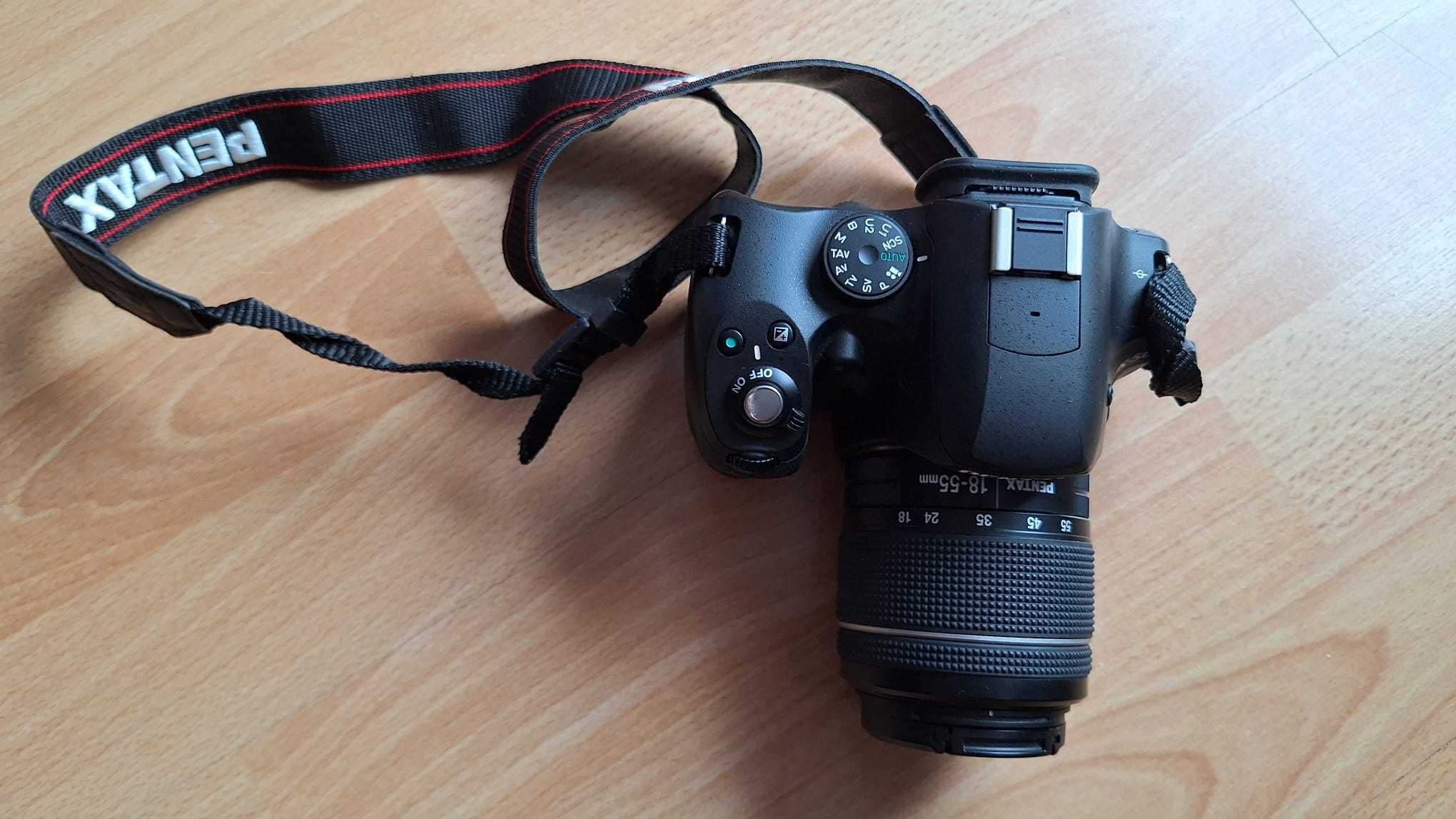 Pentax K-50 + Obiektyw 18-55mm WR – Lustrzanka w świetnym stanie!