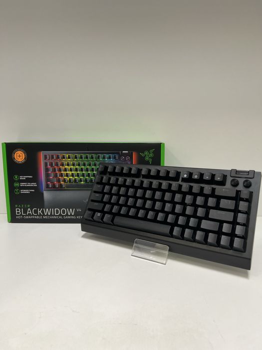 Klawiatura mechaniczna Razer Blacwidow V4 75%.