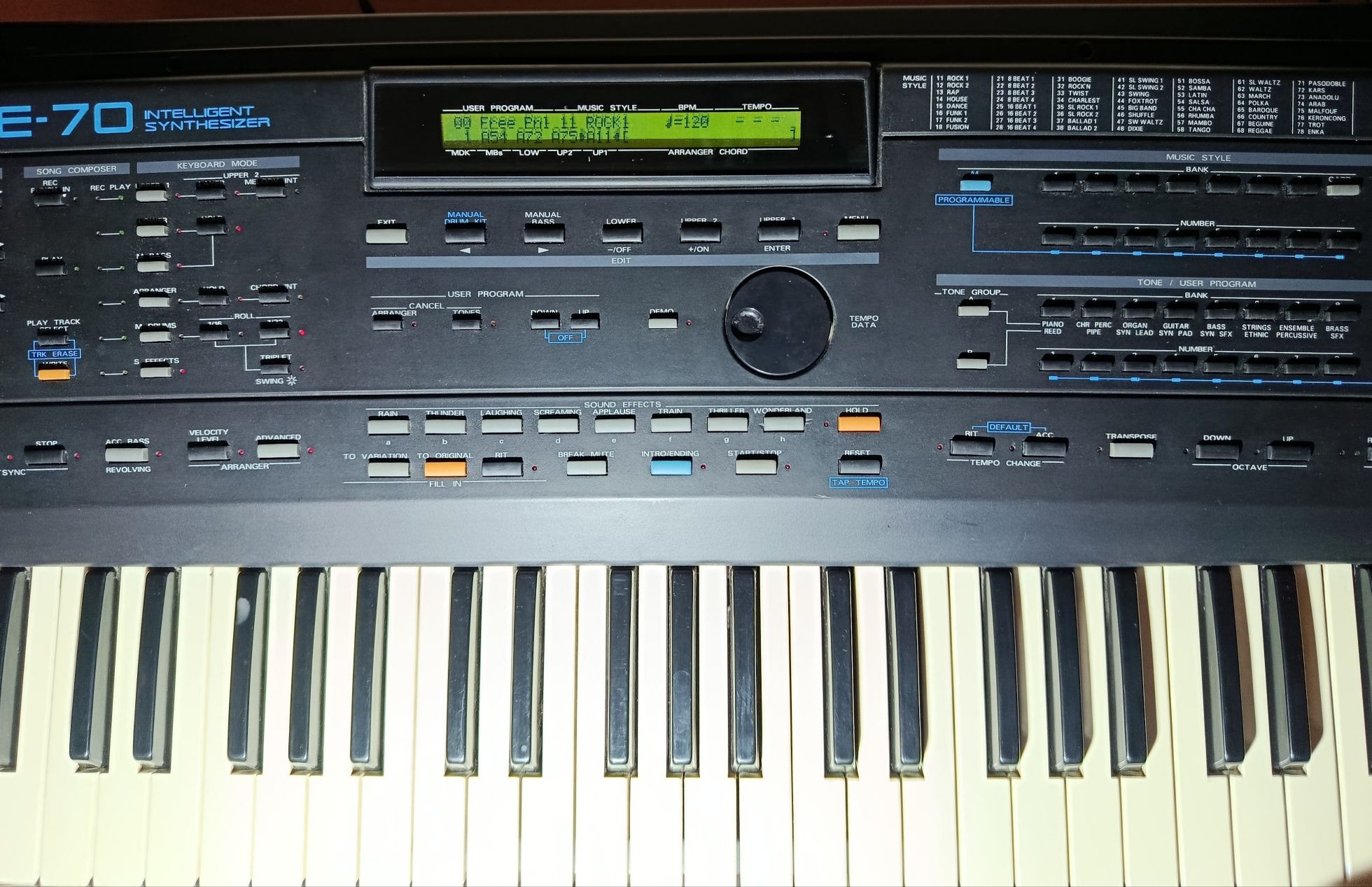 Roland E-70, keyboard klawisze