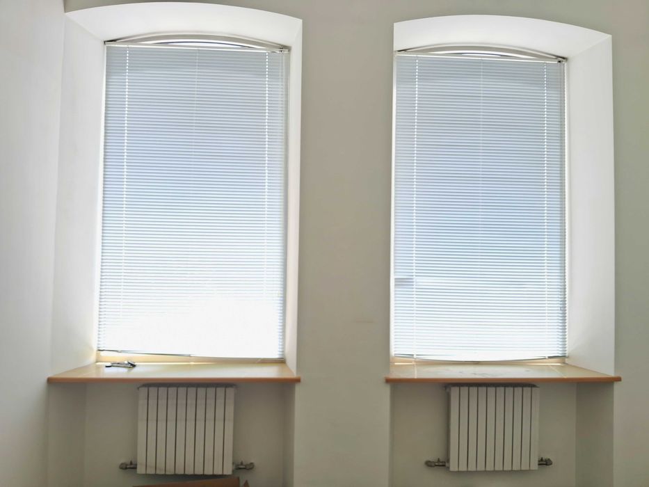 Сдам офис в центре города общей пл.12 кв.м , 5550 грн.