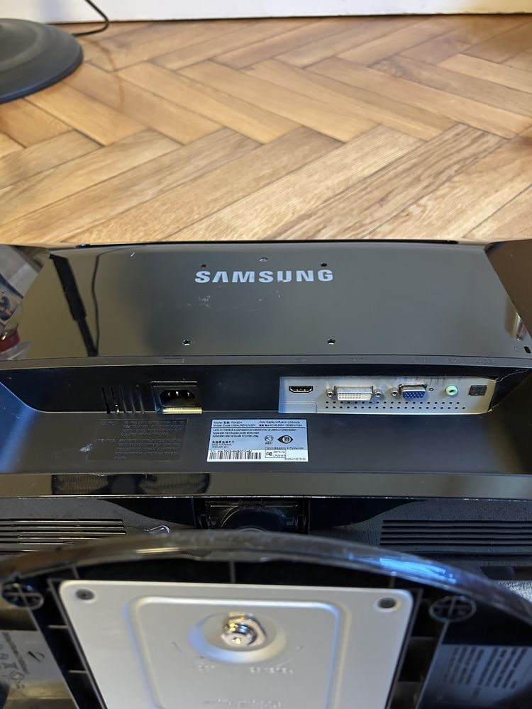 Monitor Samsung  P2450H 24 cale