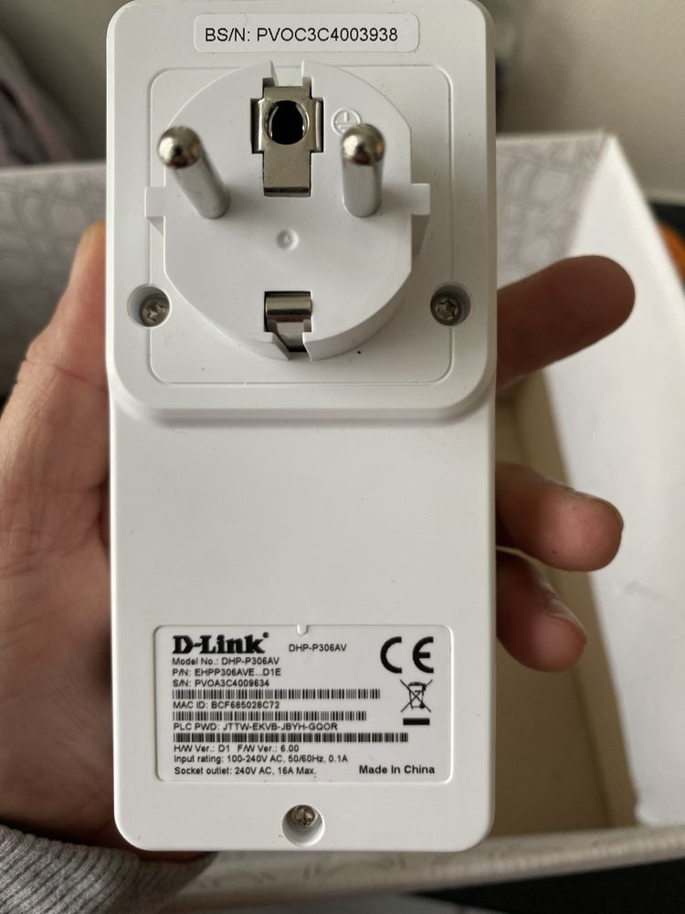 Сетевой адаптер D.Link model DHP-P306AV