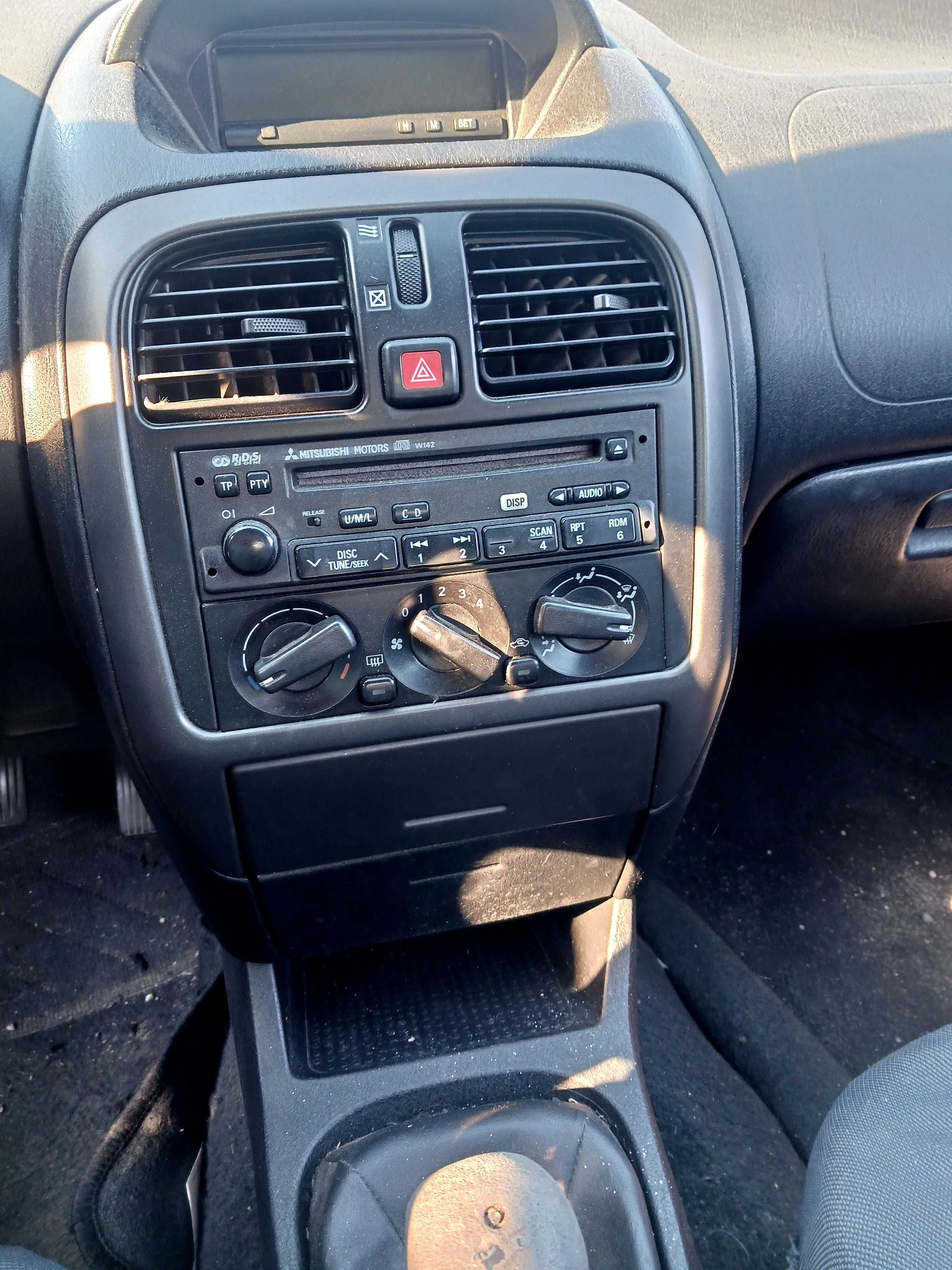 Mitsubishi carisma 1.3