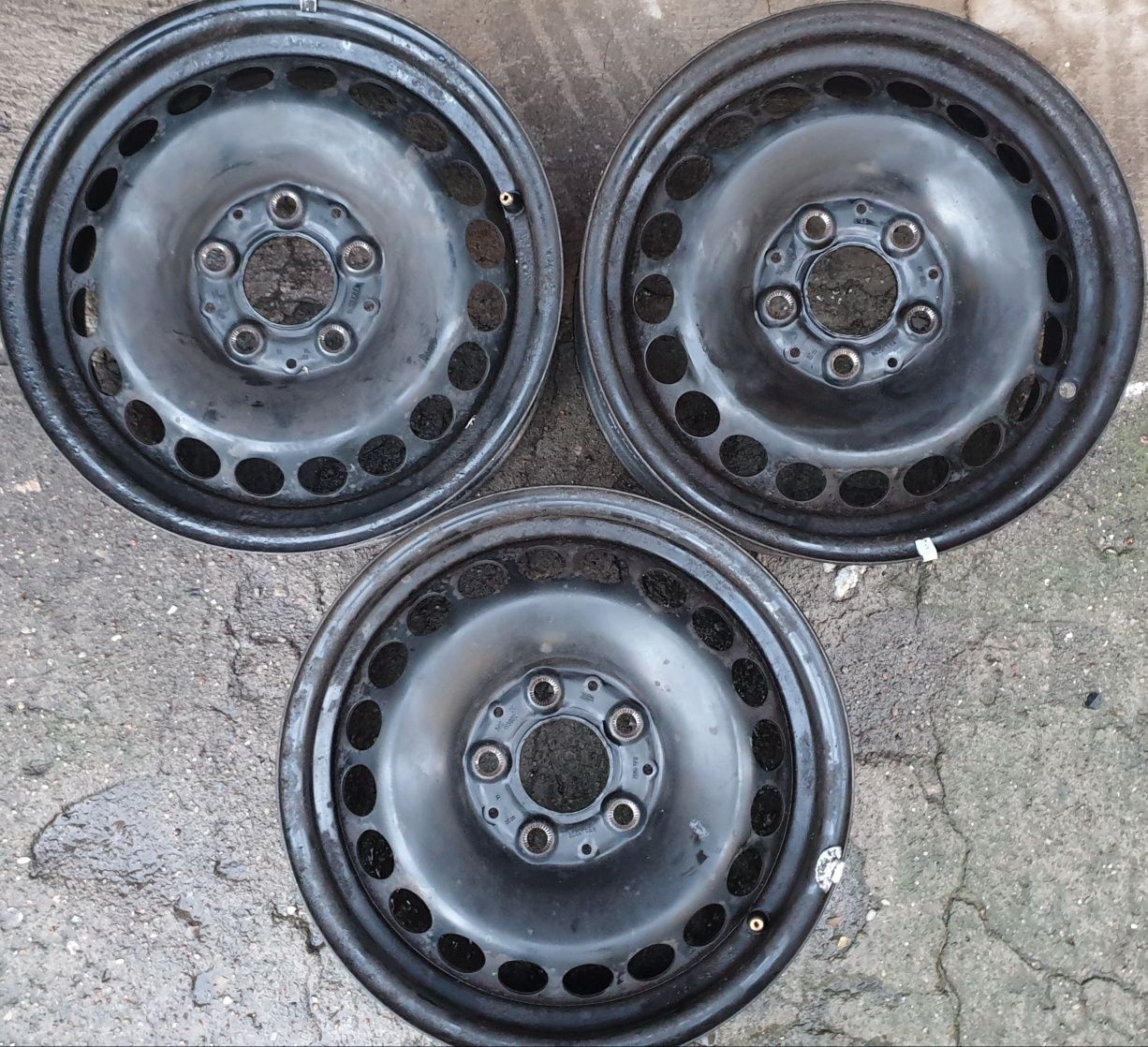 Felgi stalowe 15 5x112 6J ET 44 Stalówki Mercedes W204 W203 W210 E C A