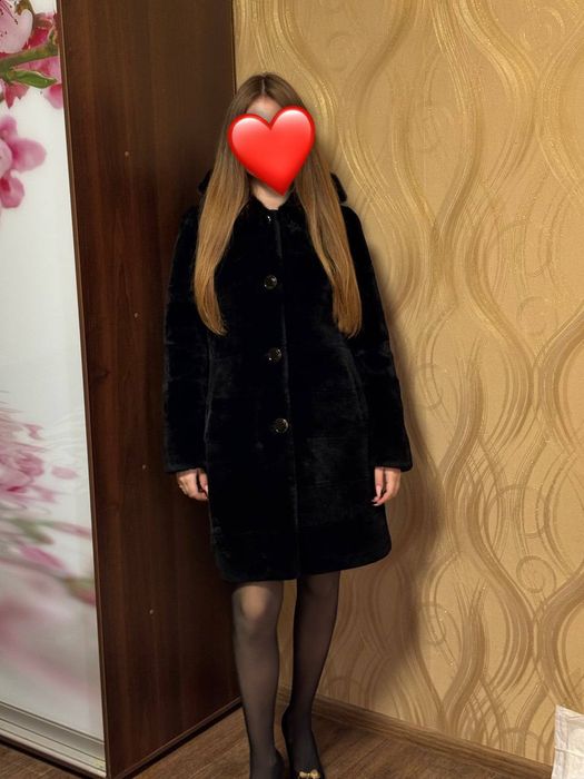 Шуба натуральна з мутону