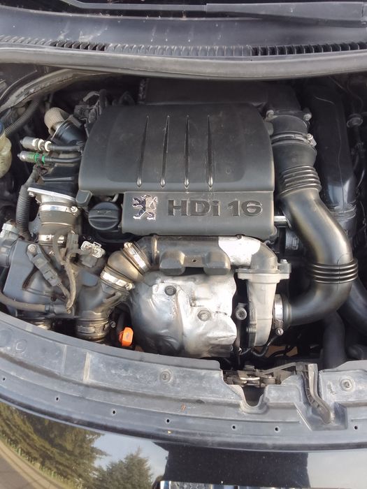 Продам пежо 207.  1.6тді